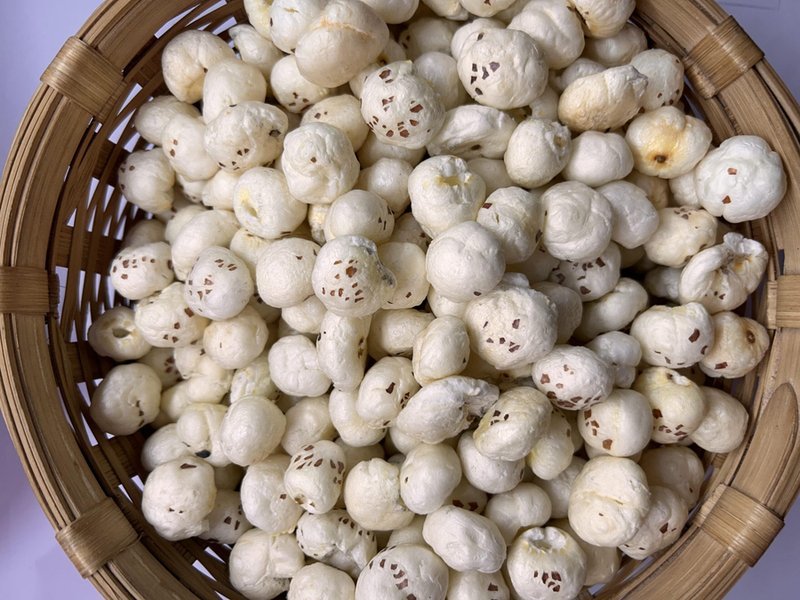Raw Makhana